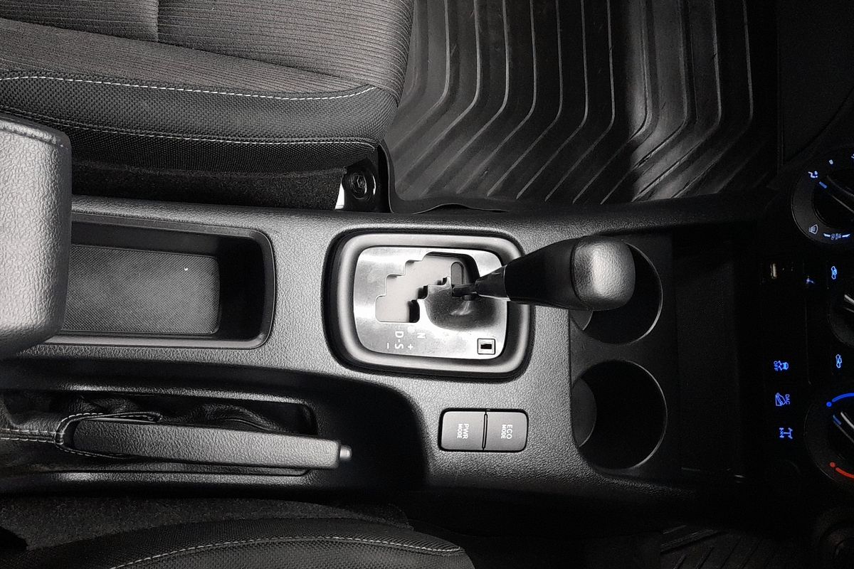 2018 Toyota Hilux SR GUN126R 4X4