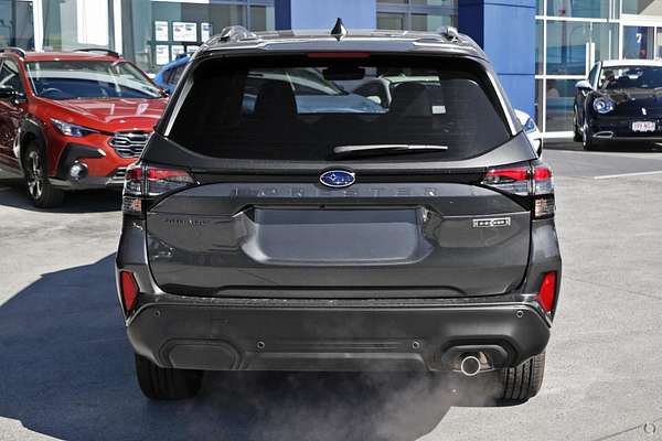 2025 Subaru Forester Hybrid Touring S6