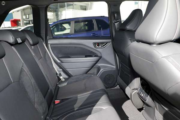 2025 Subaru Forester Hybrid Touring S6