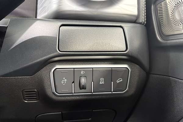 2025 GWM Tank 300 Ultra P01