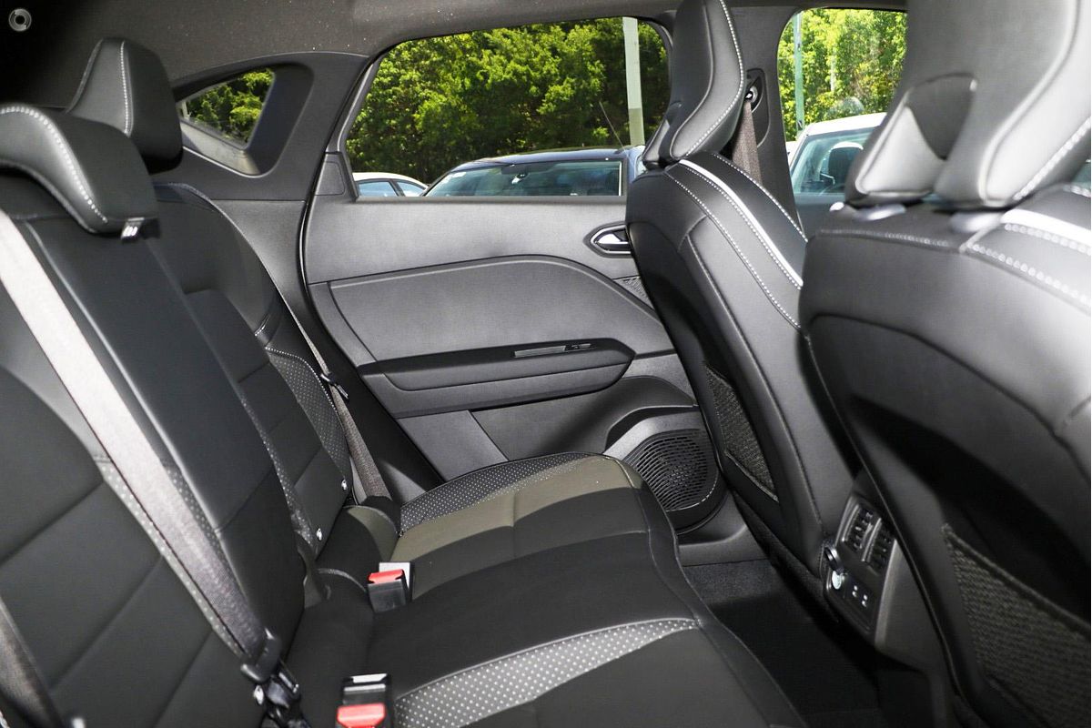 2025 Mitsubishi ASX Exceed XE