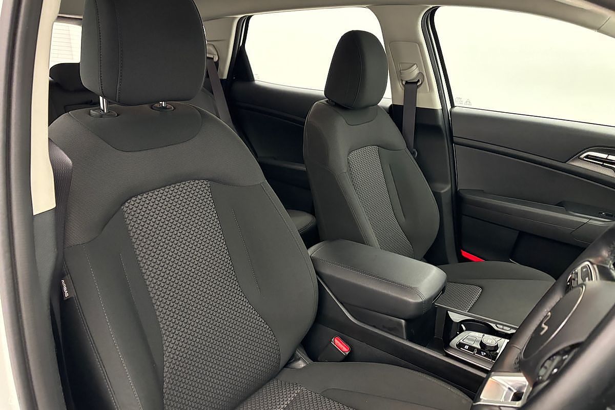 2024 Kia Sportage S NQ5