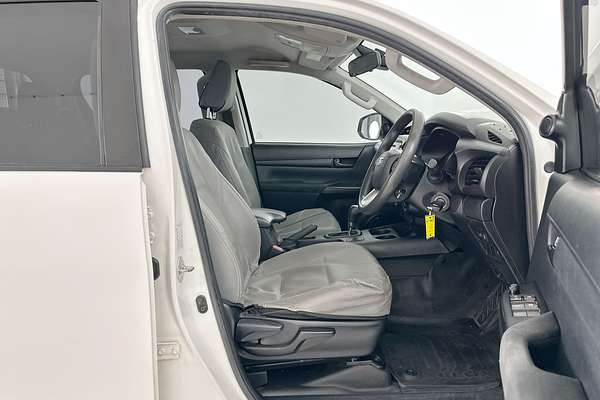 2020 Toyota Hilux SR GUN126R 4X4