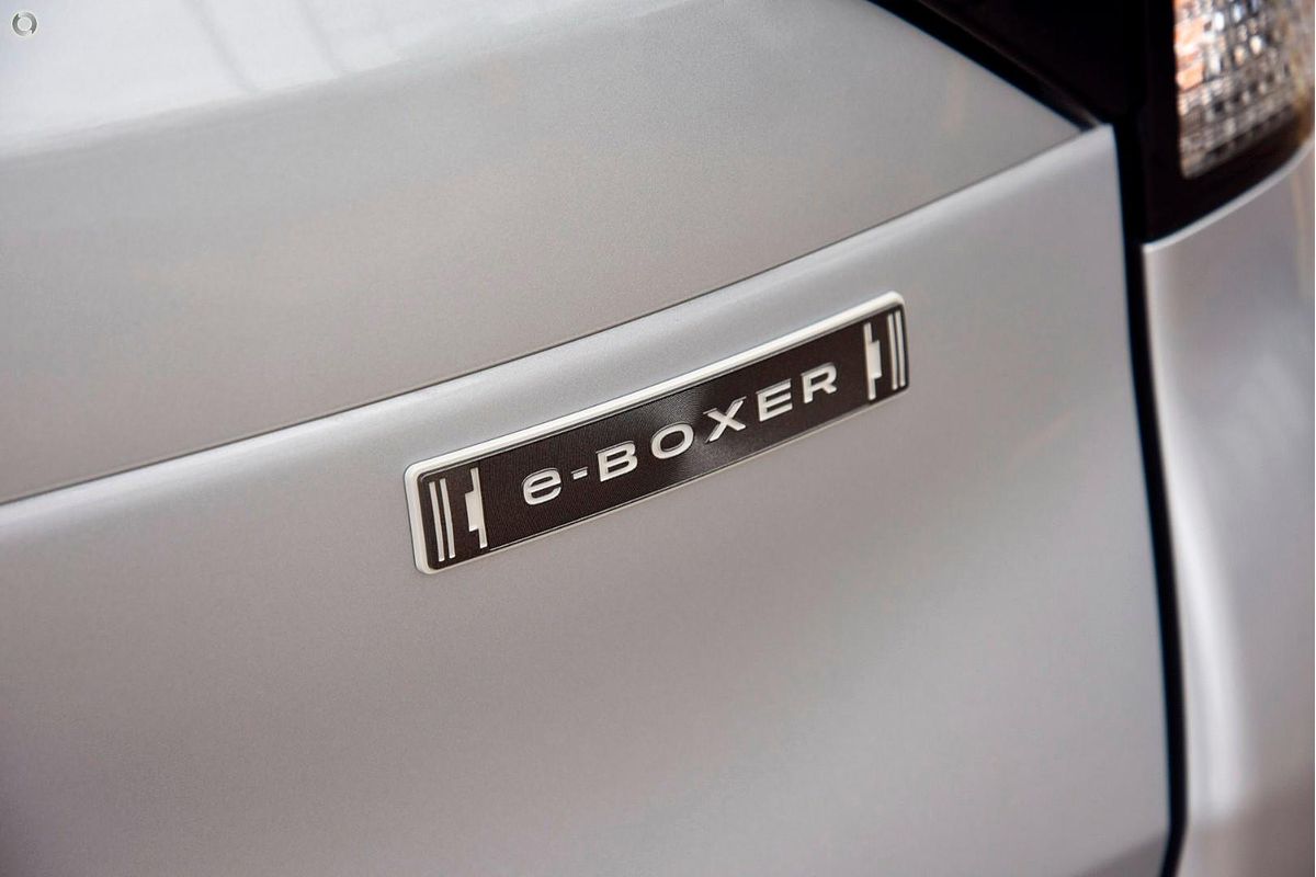 2025 Subaru Forester Hybrid Touring S6