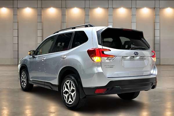 2023 Subaru Forester 2.5i S5