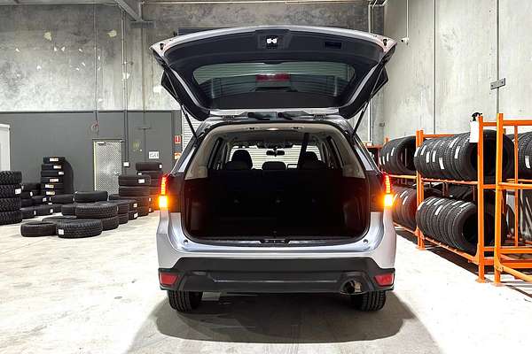 2023 Subaru Forester 2.5i S5