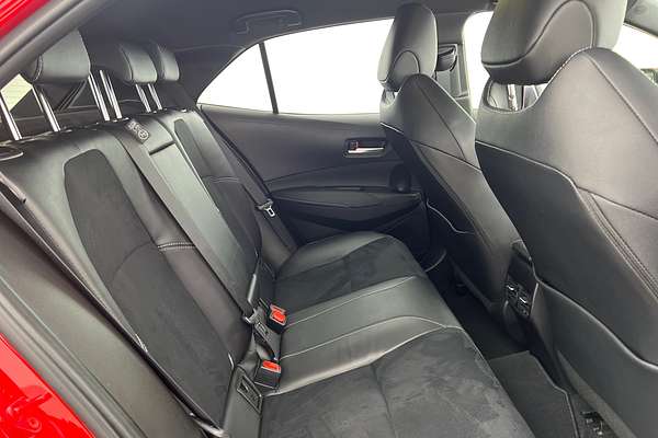 2025 Toyota Corolla ZR Hybrid ZWE219R thumb-16