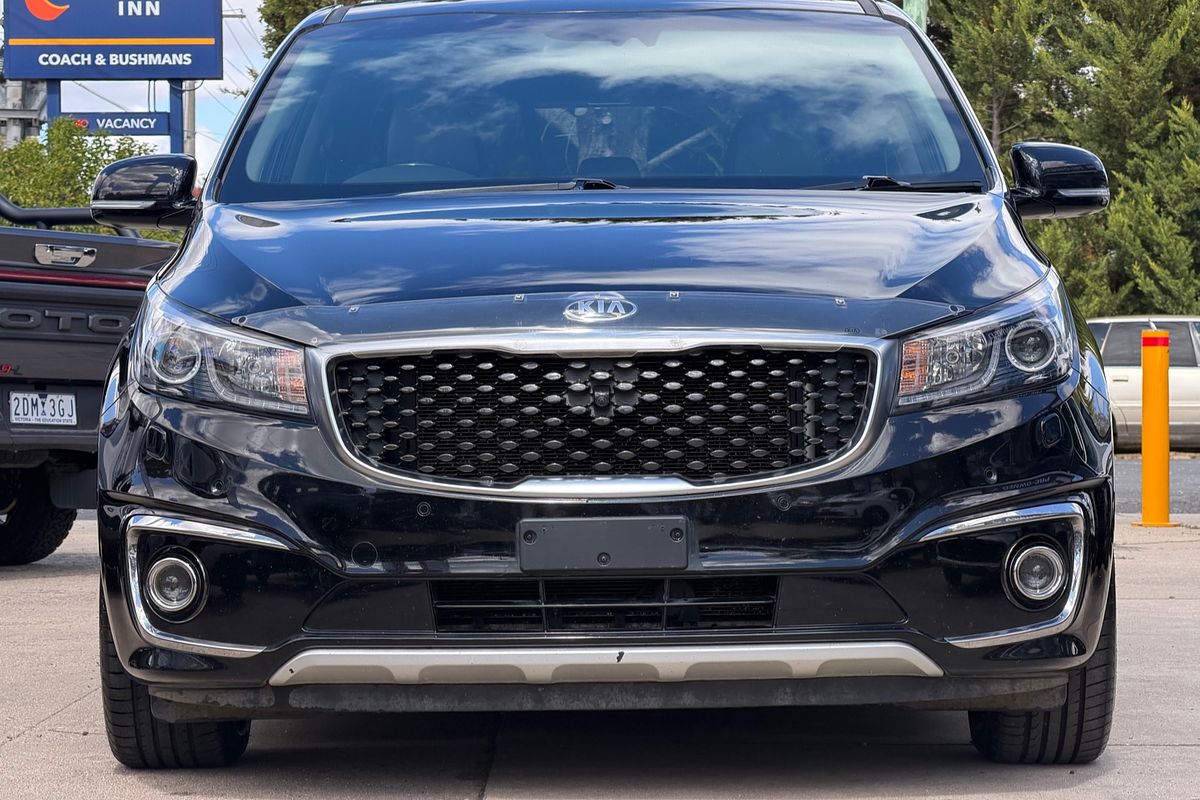 2017 Kia Carnival Platinum YP