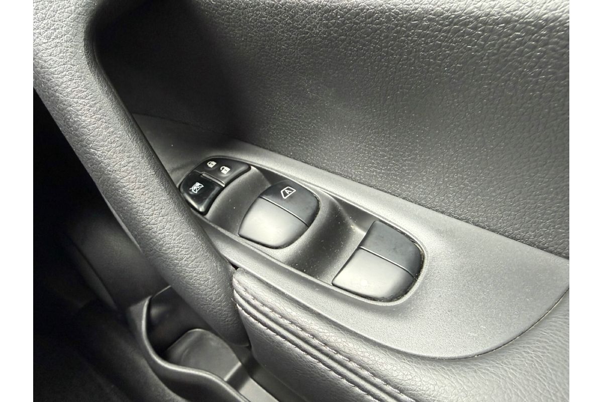 2015 Nissan X-TRAIL ST T32