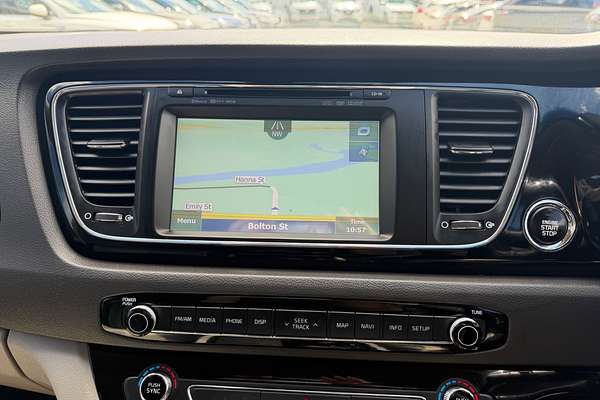 2017 Kia Carnival Platinum YP
