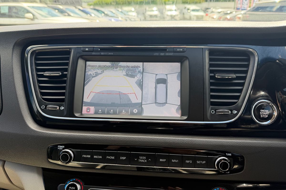 2017 Kia Carnival Platinum YP