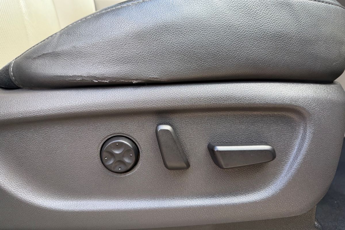 2017 Kia Carnival Platinum YP