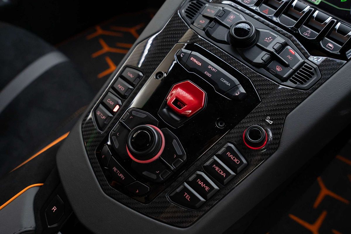 2019 Lamborghini Aventador SVJ 834