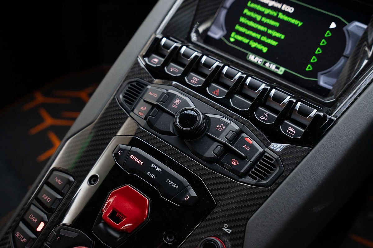 2019 Lamborghini Aventador SVJ 834