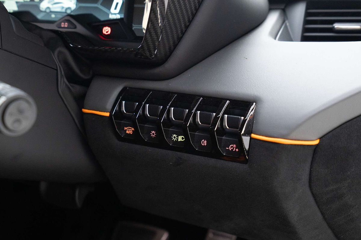 2019 Lamborghini Aventador SVJ 834