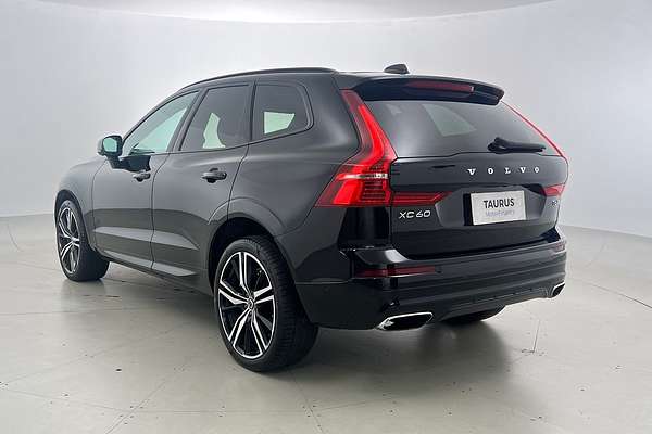 2021 Volvo XC60 T6 R-Design thumb-2