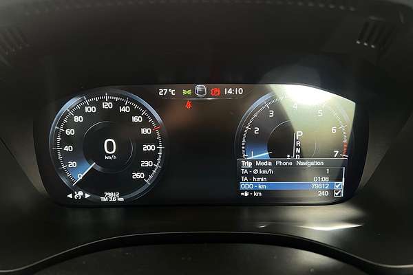 2021 Volvo XC60 T6 R-Design thumb-12