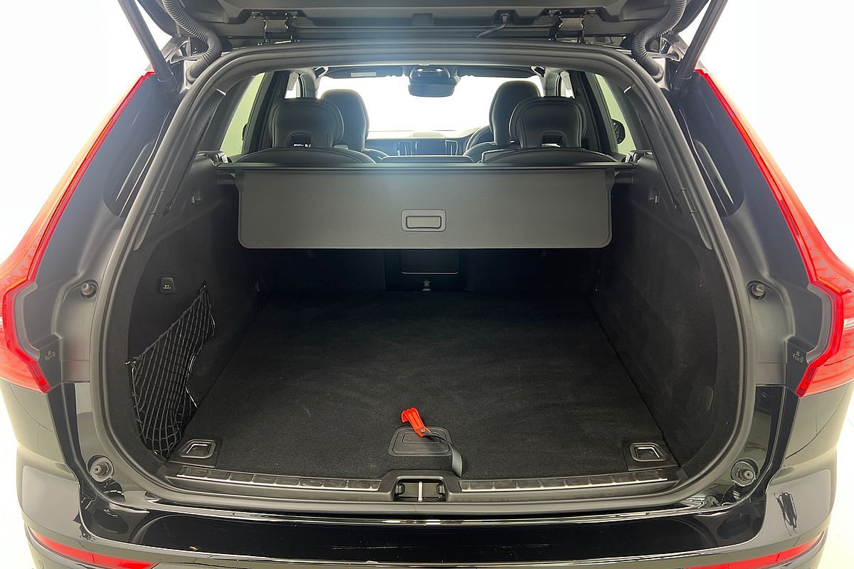 2021 Volvo XC60 T6 R-Design