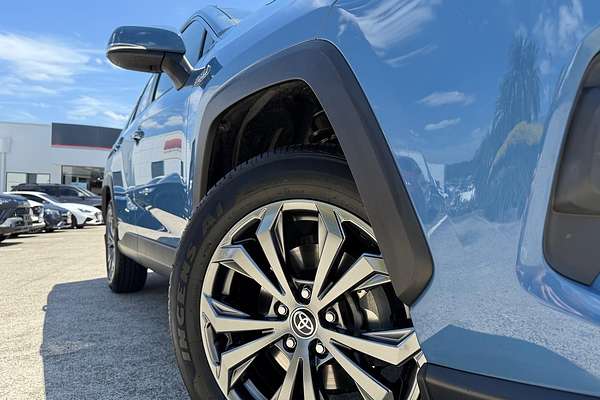 2024 Toyota RAV4 GXL AXAH54R