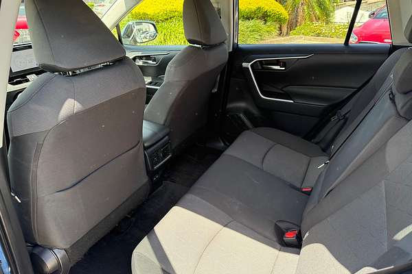 2024 Toyota RAV4 GXL AXAH54R