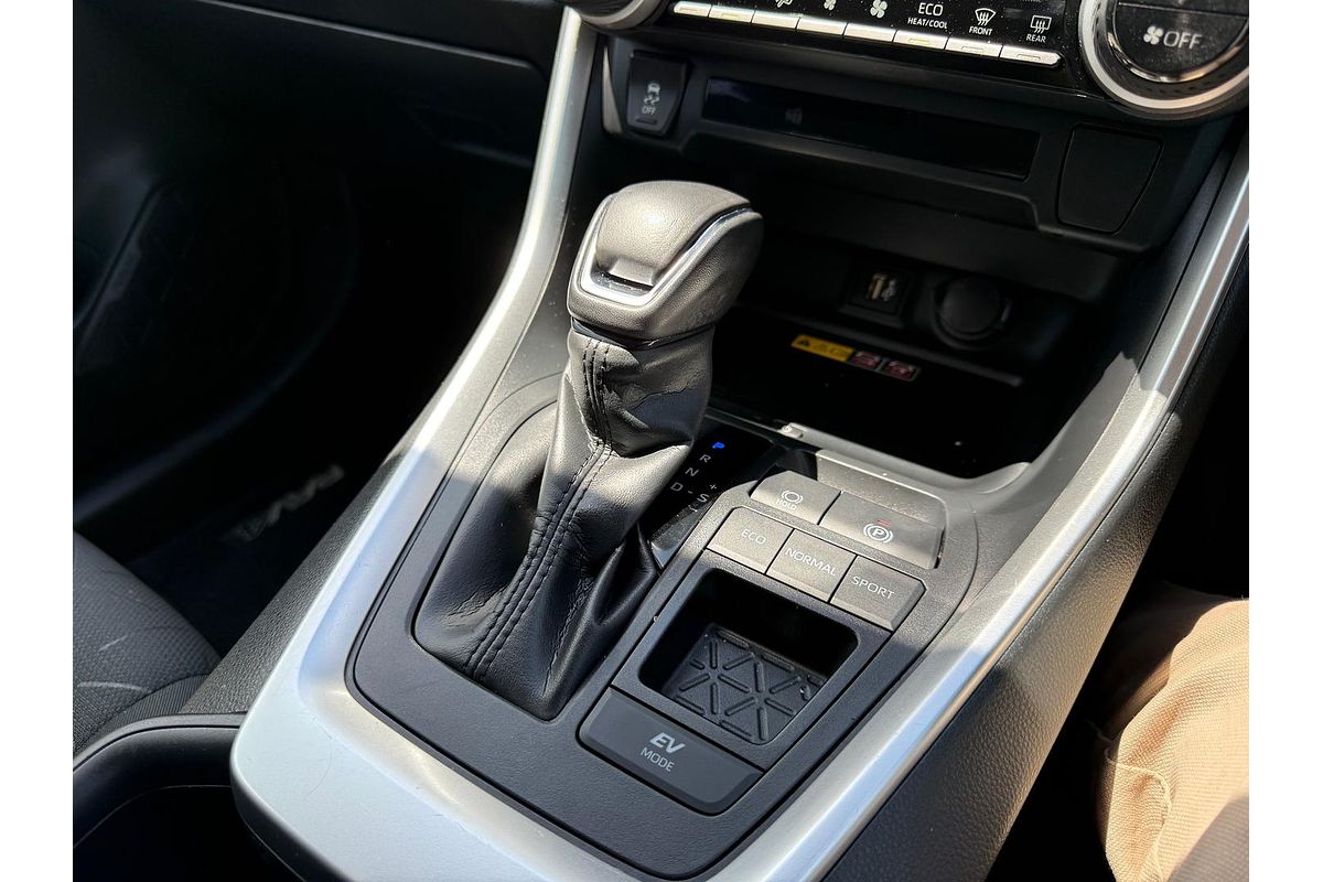 2024 Toyota RAV4 GXL AXAH54R