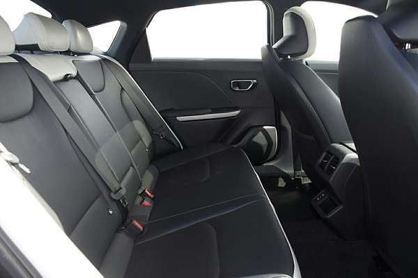 2025 Kia K4 GT-Line CL4m