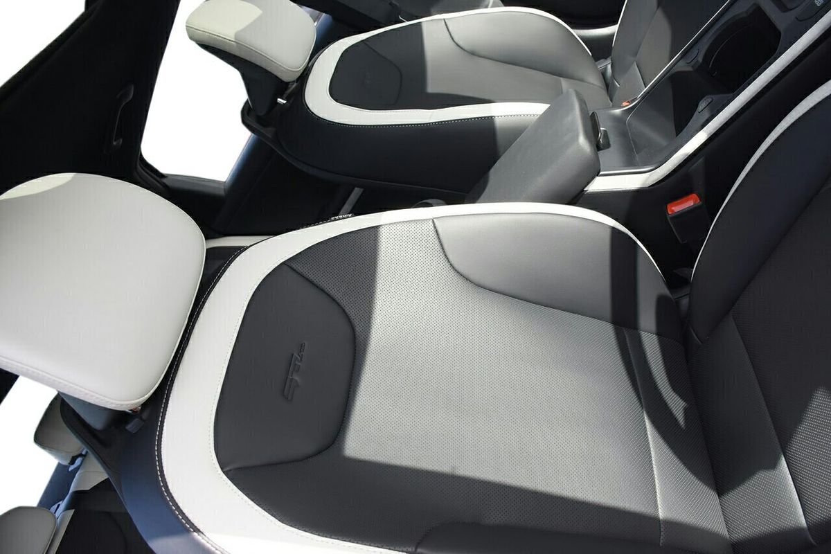 2025 Kia K4 GT-Line CL4m