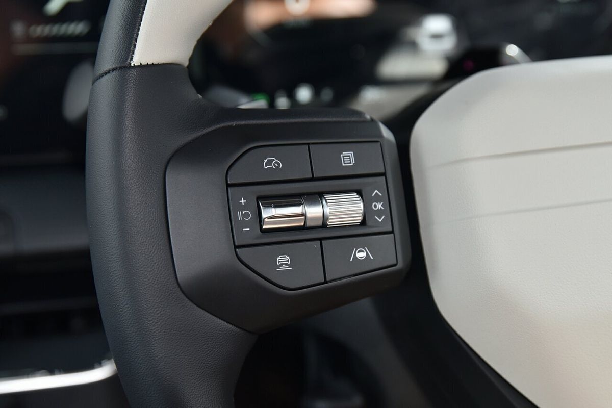 2025 Kia K4 GT-Line CL4m