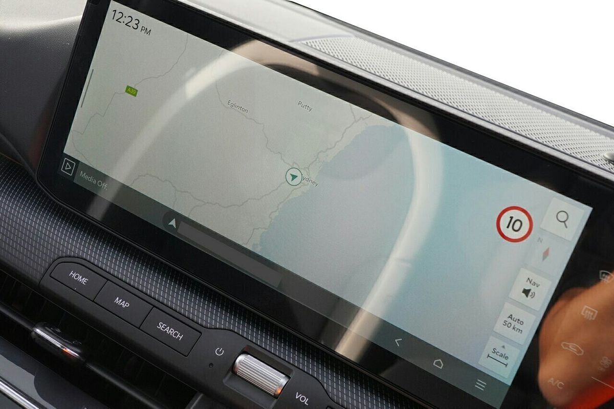 2025 Kia K4 GT-Line CL4m