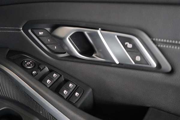 2019 BMW 3 Series 330i M Sport G20