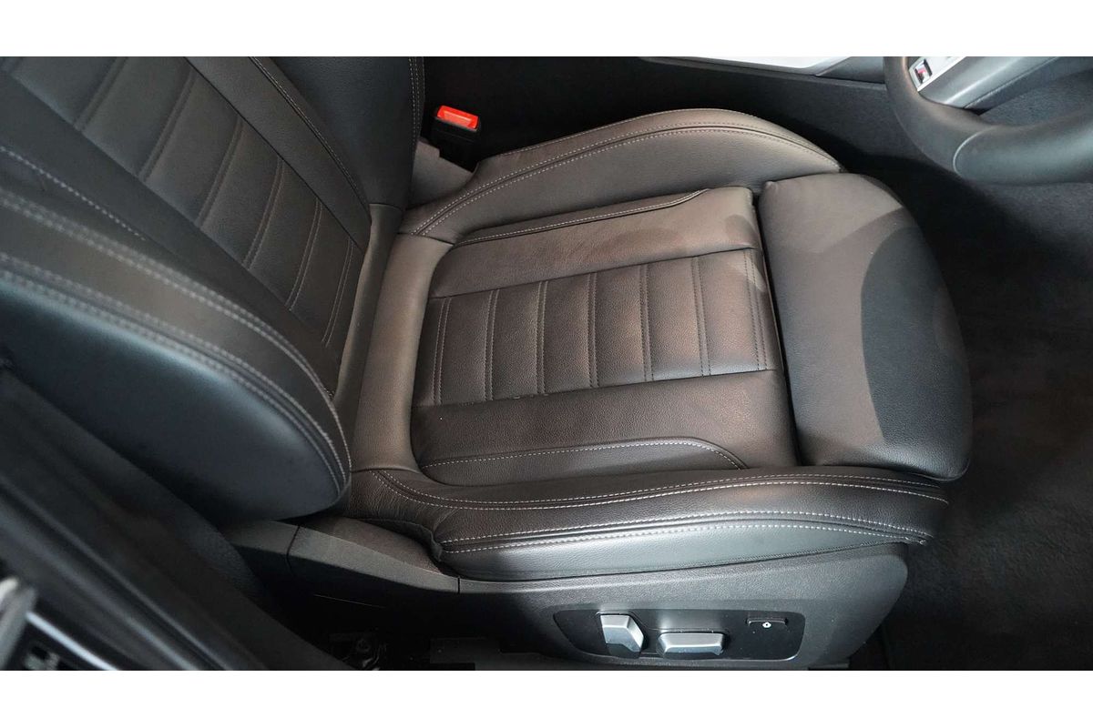 2019 BMW 3 Series 330i M Sport G20