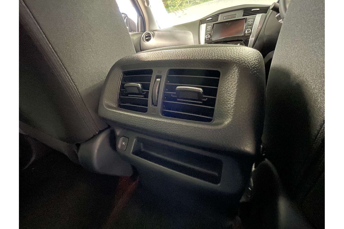 2025 Nissan Navara ST D23 4X4