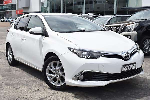 2017 Toyota Corolla Ascent Sport ZRE182R