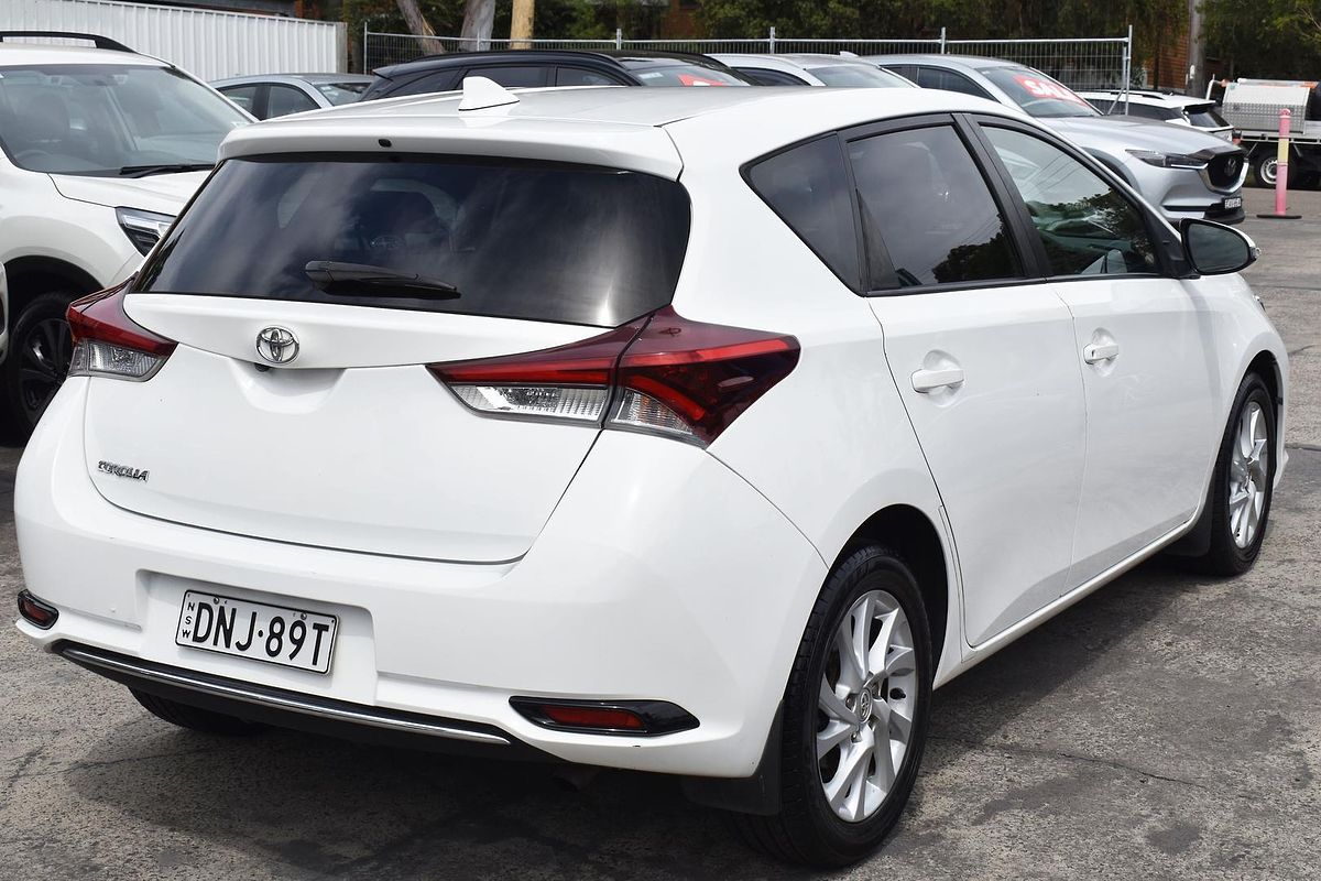 2017 Toyota Corolla Ascent Sport ZRE182R