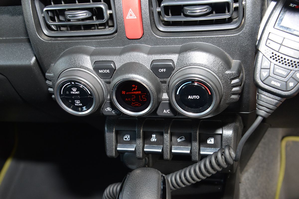 2023 Suzuki Jimny GLX GJ