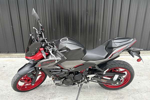 2025 Kawasaki Z500 SE