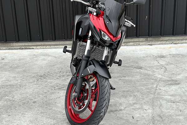 2025 Kawasaki Z500 SE