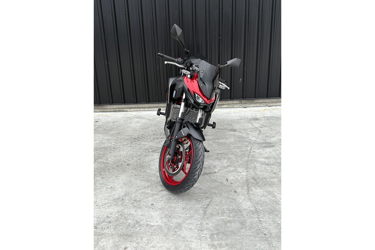 2025 Kawasaki Z500 SE