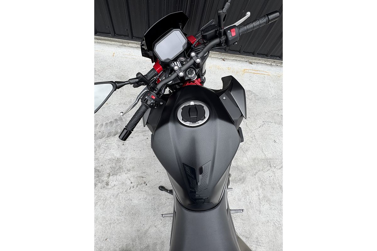 2025 Kawasaki Z500 SE