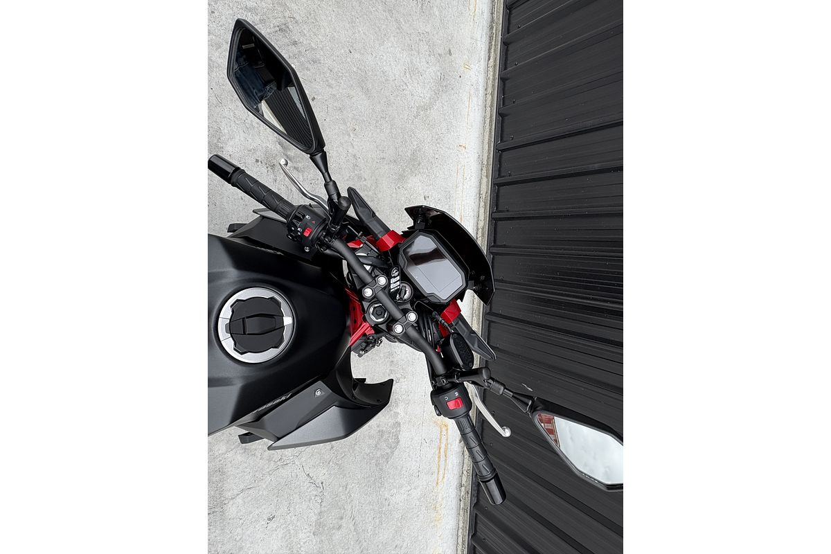 2025 Kawasaki Z500 SE