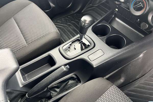 2023 Toyota Hilux Workmate TGN121R Rear Wheel Drive thumb-15