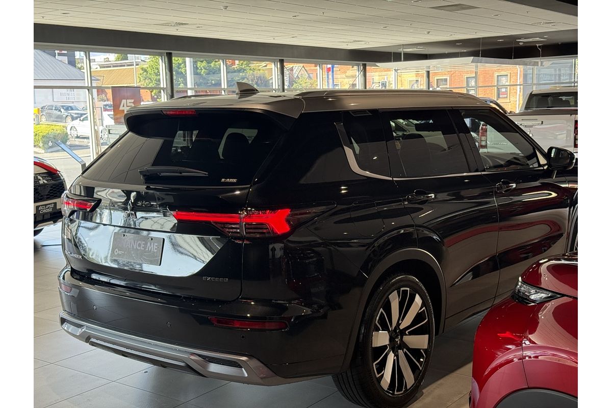 2025 Mitsubishi Outlander Exceed Tourer ZM
