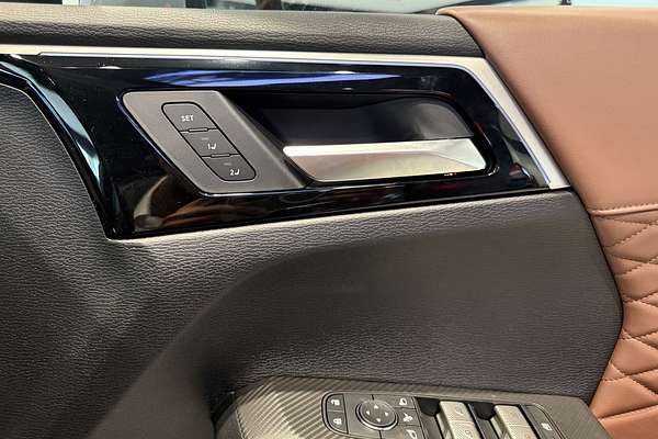 2025 Mitsubishi Outlander Exceed Tourer ZM