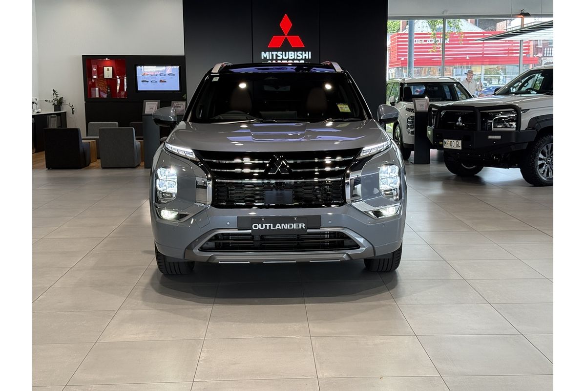 2025 Mitsubishi Outlander Exceed Tourer ZM