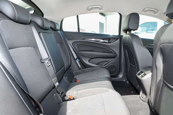 2018 Holden Commodore RS ZB