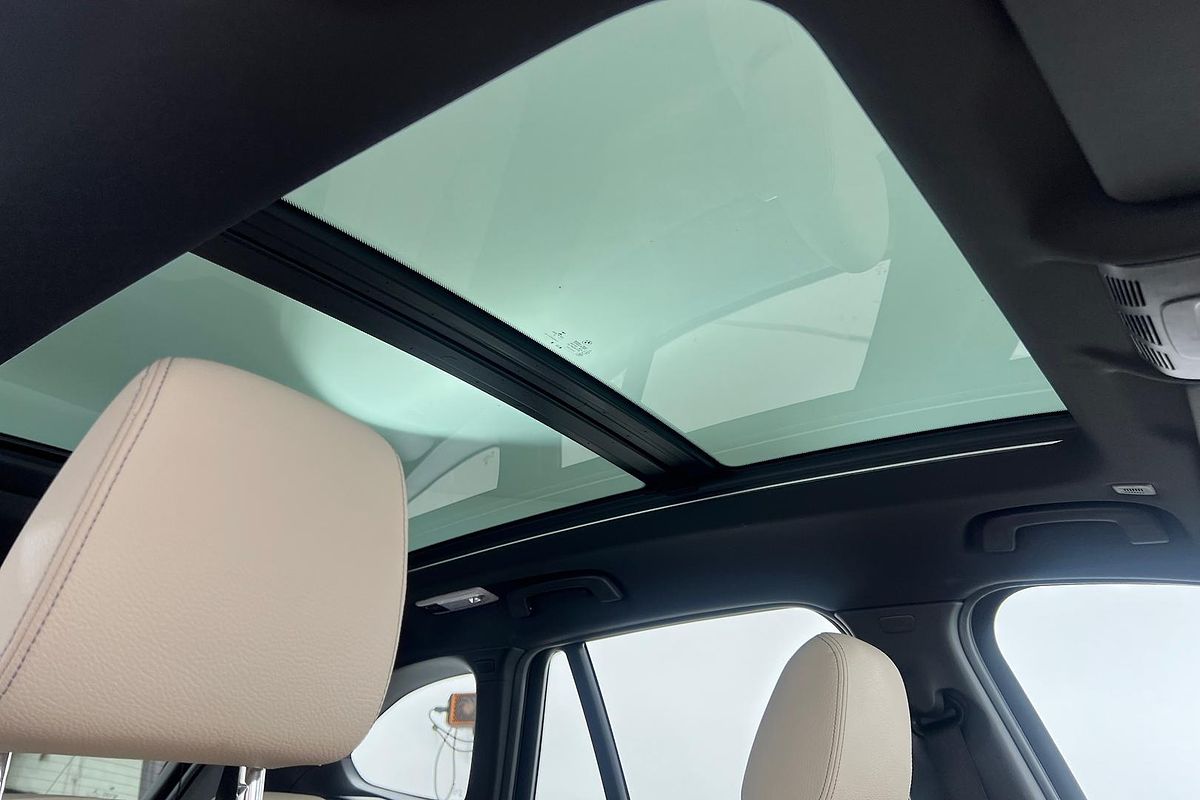 2021 BMW X1 xDRIVE 25i F48