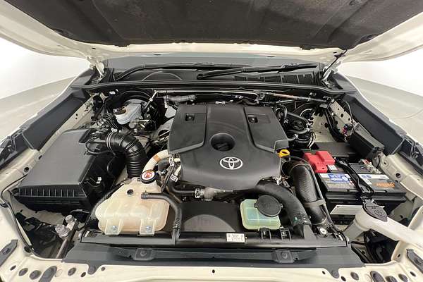 2021 Toyota Hilux SR GUN126R