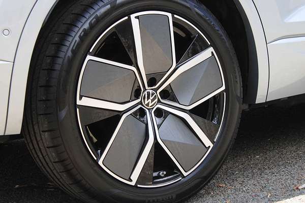 2025 Volkswagen Touareg 210TDI R-Line RC