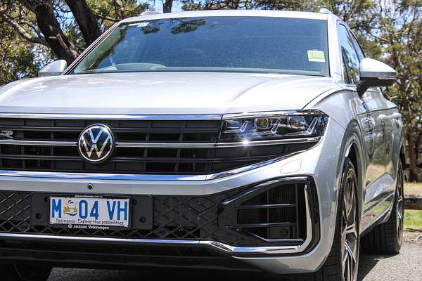 2025 Volkswagen Touareg 210TDI R-Line RC