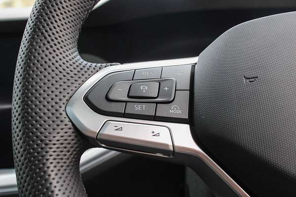 2025 Volkswagen Touareg 210TDI R-Line RC